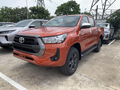 Toyota Hilux 2.4L 4X2 AT