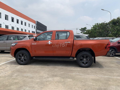 Toyota Hilux 2.4L 4X2 AT