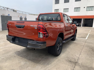 Toyota Hilux 2.4L 4X2 AT