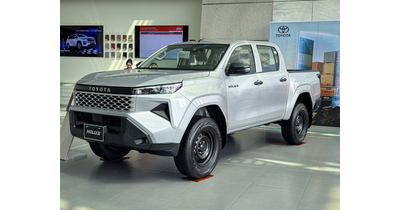 Toyota Hilux Standard 2.8L 4x2 MT