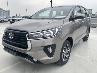 Toyota Innova V 2.0AT