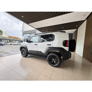 Toyota Land Cruiser FJ 2026