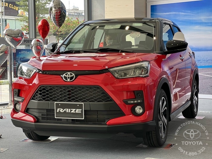 Toyota Raie 2023 màu đỏ nóc đen