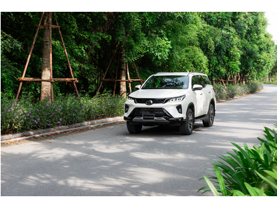 Toyota Việt Nam chính thức giới thiệu Fortuner 2022 - “Lướt hành trình, Đậm dấu ấn”