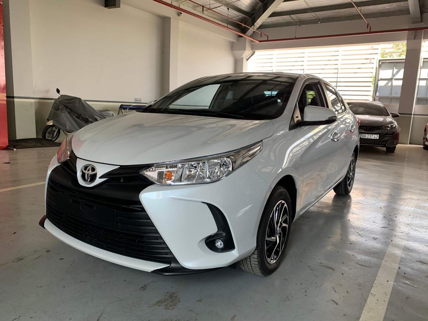Toyota Vios 2017 E CVT cực mới