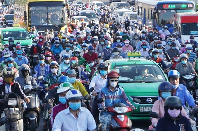 LỘ TRÌNH DỰ KIẾN THAY THẾ XE XĂNG DẦU BẰNG XE ĐIỆN Ở TPHCM