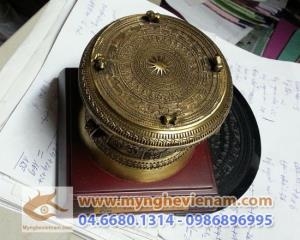Trống đồng quà tặng dk 10cm, mẫu quà tặng điện lực Việt Nam