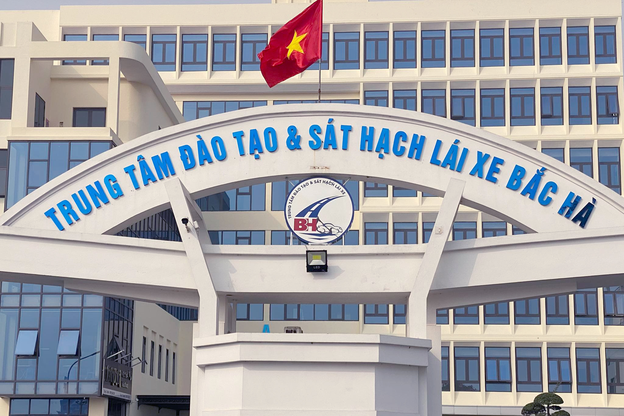 trung-tam-dao-tao-lai-xe-bac-ha