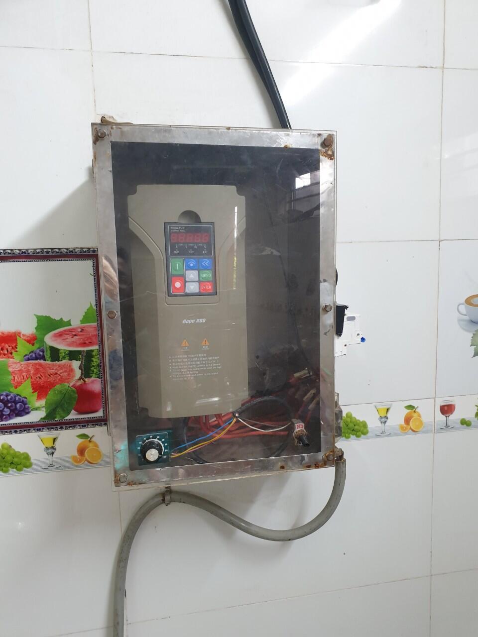 LẮP ĐẶT TỦ ĐIỆN MÁY XAY GIÒ CHẢ GIÁ RẺ