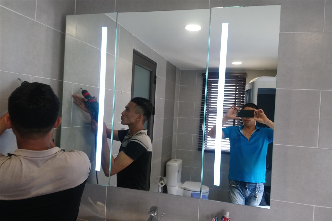 Gương Nhà Vệ Sinh