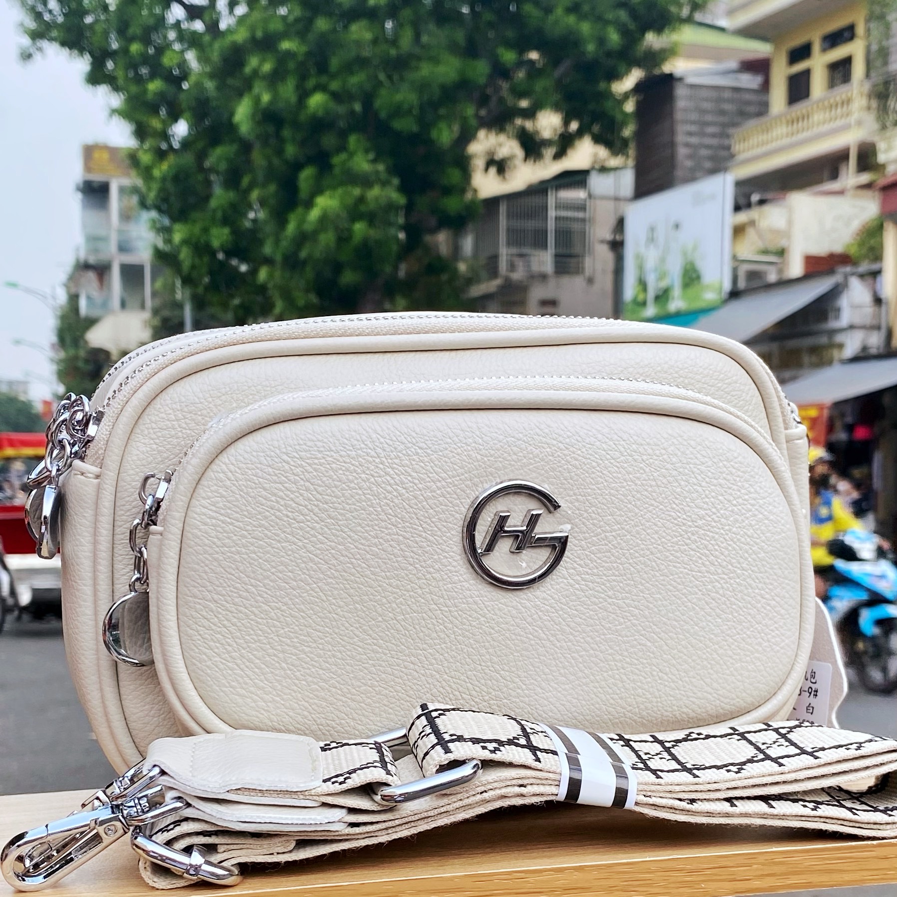 TÚI ĐEO CHÉO NỮ MÃ 15380