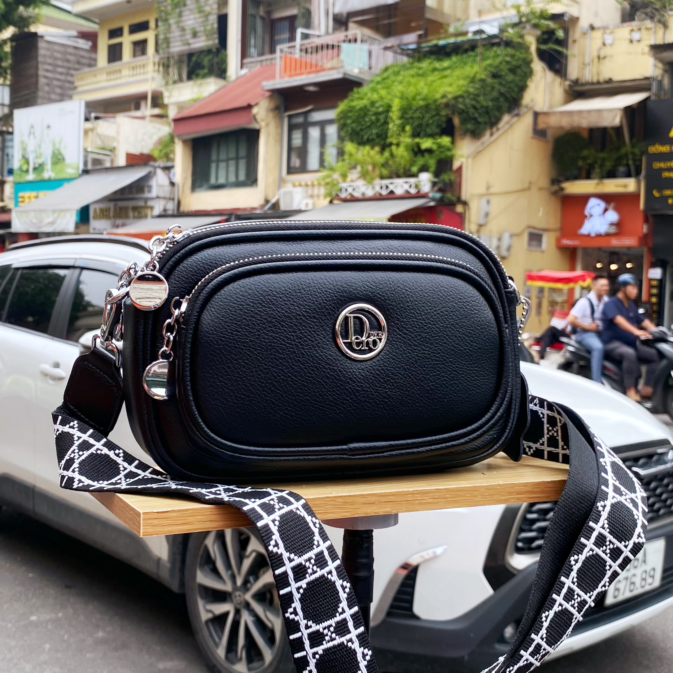 TÚI ĐEO CHÉO NỮ MÃ 15380