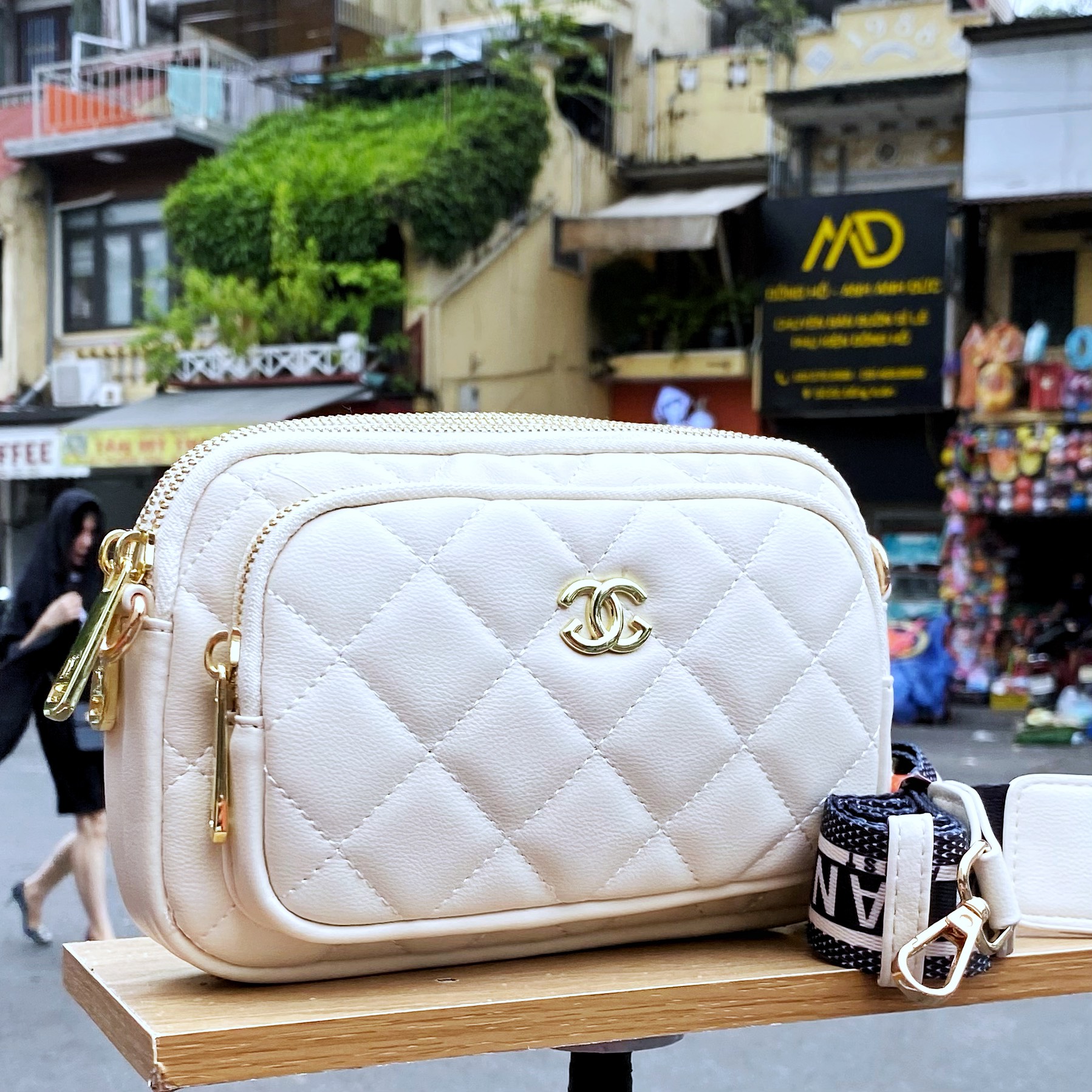 TÚI ĐEO CHÉO NỮ MÃ 15380