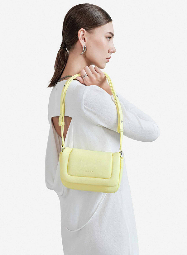 Túi đeo chéo chần bông