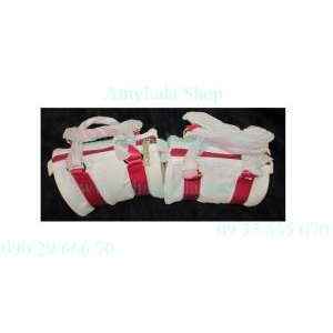 Túi đeo tay đựng mỹ phẩm Clarins màu trắng đỏ trẻ trung - 0902966670 - 0933555070
