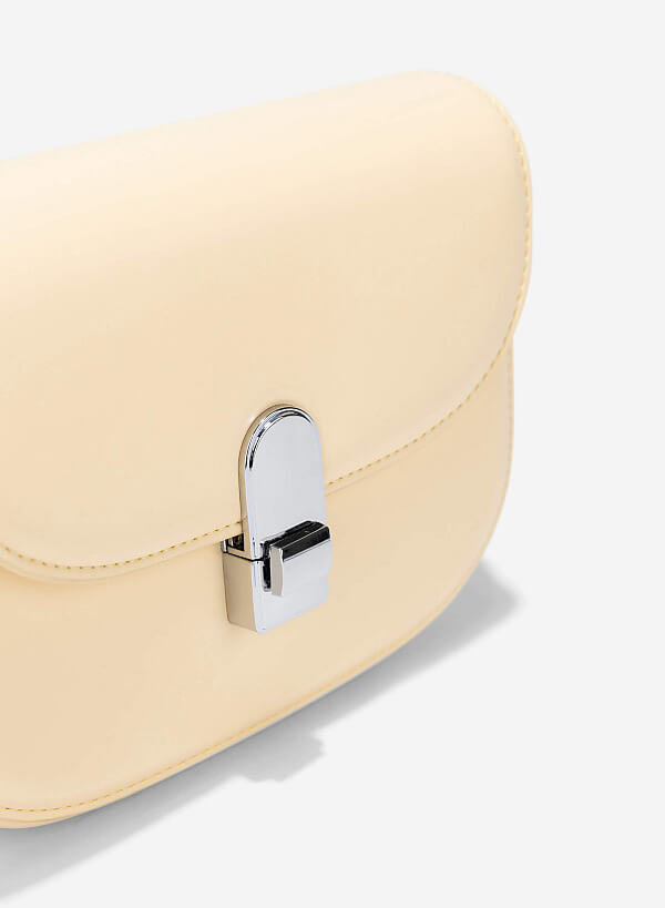 Túi đeo vai nắp gập nhấn khóa gài