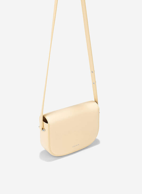 Túi đeo vai nắp gập nhấn khóa gài