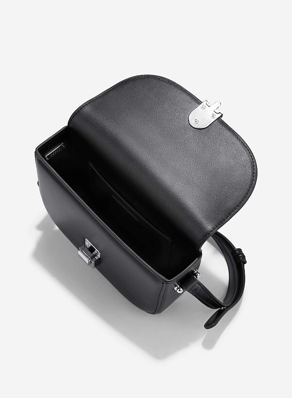 Túi đeo vai nắp gập nhấn khóa gài