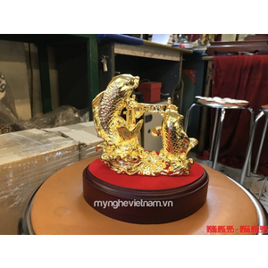 Tượng cá chép cao 12cm bằng đồng mạ vàng bày bàn làm việc