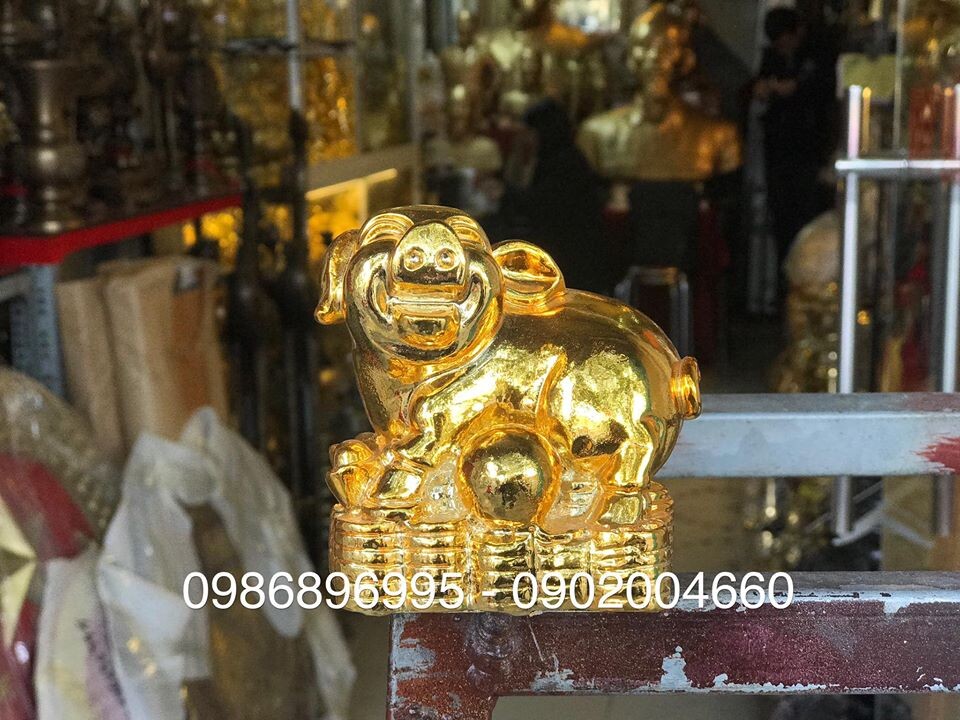 Tượng heo đồng ngồi tiền ôm ngọc cao 8cm mạ vàng