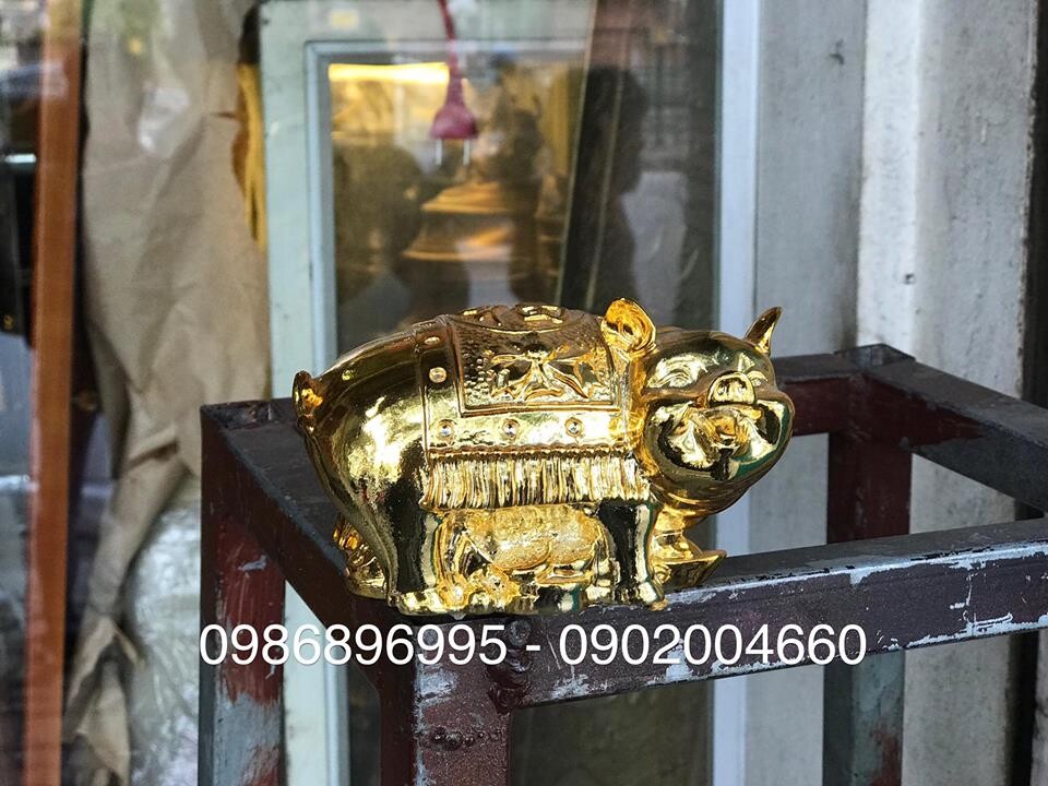 Tượng heo lưng phúc tài lộc mạ vàng 10cm