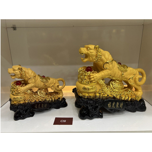 Tượng hổ hủ vàng