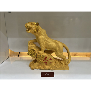 Tượng hổ ngự sông núi