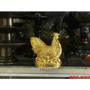 Tượng gà mái đẻ trứng vào cao 16cm bằng đồng mạ vàng