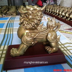 Tượng tỳ hưu phong thủy cao 15cm để bàn làm việc