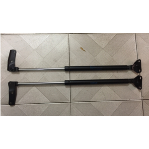 Ty chống cốp sau Toyota Innova