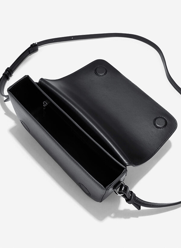 Túi đeo chéo hiệu ứng metallic