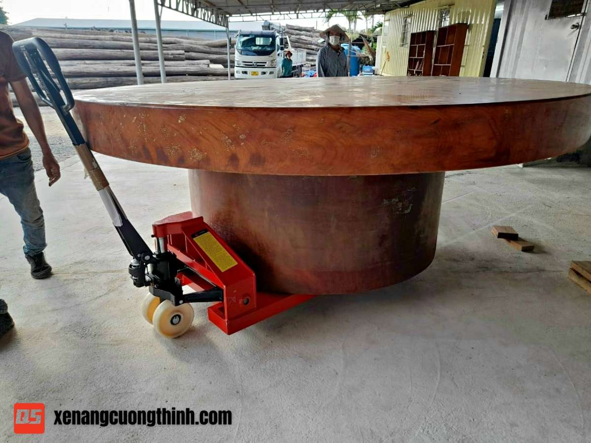 Ứng dụng của xe nâng tay 5 Tấn