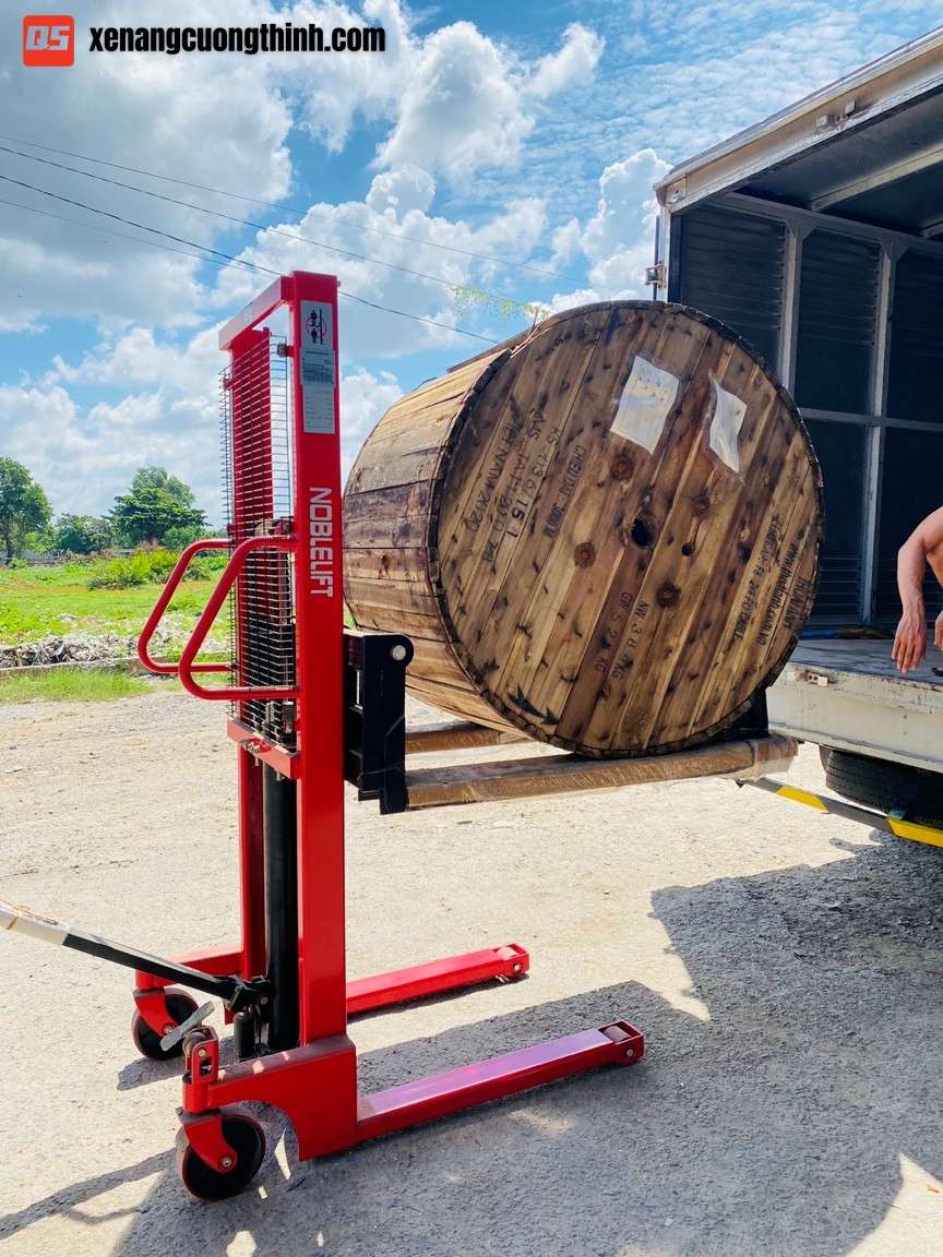 Ứng dụng xe nâng tay cao