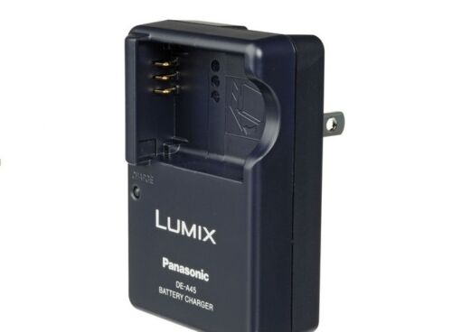 Sạc (adapter) máy ảnh Panasonic DE-A45B