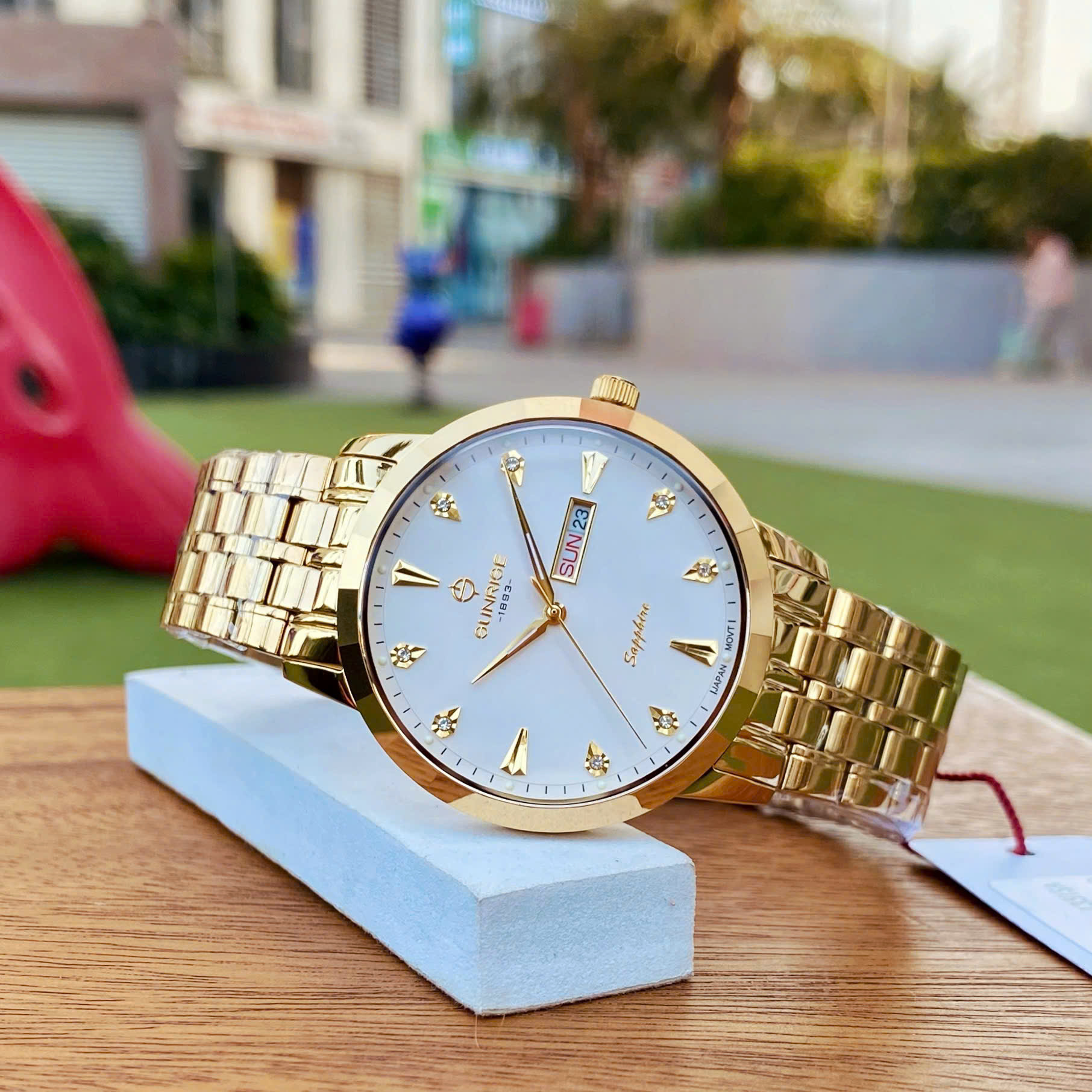 Sunrise 1351SA: Đẳng Cấp Đồng Hồ Nam Niềng Đá Ceramic – Bền Bỉ & Thời Thượng