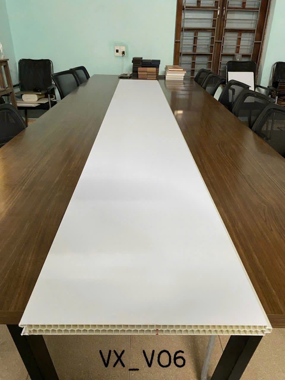 Tấm vách ngăn nhựa 2 mặt MT-DIVID-DN