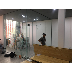 Vách kính cường lực – Uy tín, chất lượng tại TPHCM