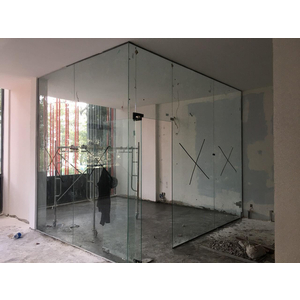 Vách kính cường lực – Uy tín, chất lượng tại TPHCM