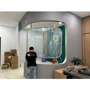 VÁCH KÍNH UỐN CONG KHUNG INOX MẠ PVD CHO KHÔNG GIAN CAO CẤP