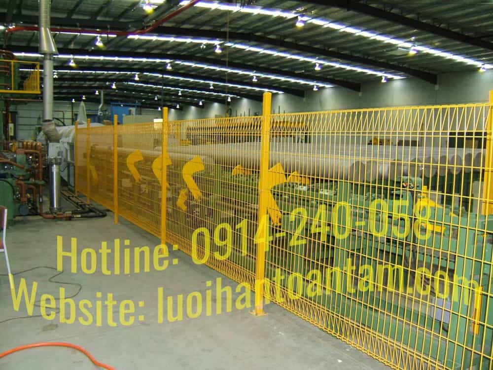 Vách lưới thép ngăn xưởng