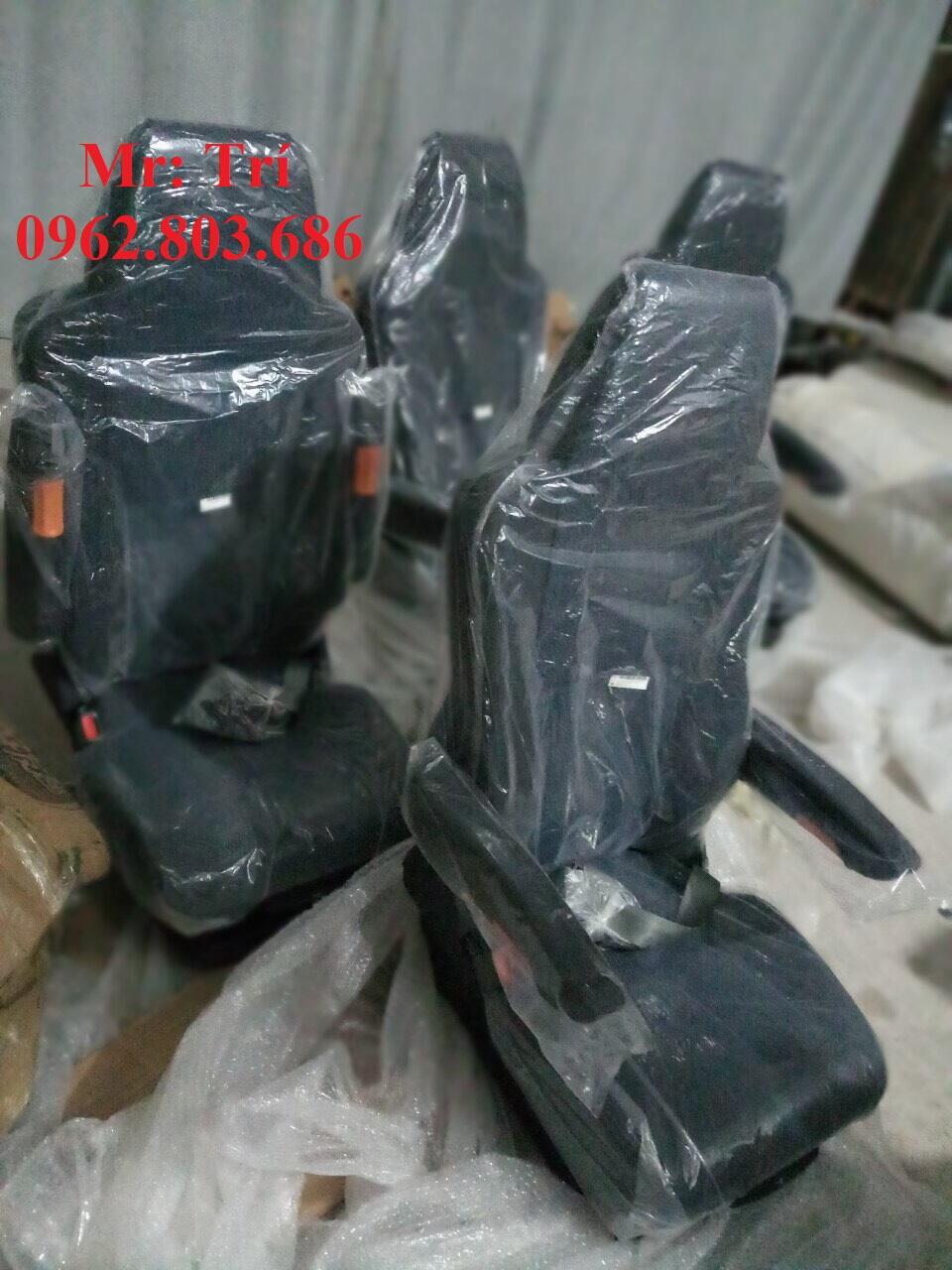 Van chia ghế hơi howo a7