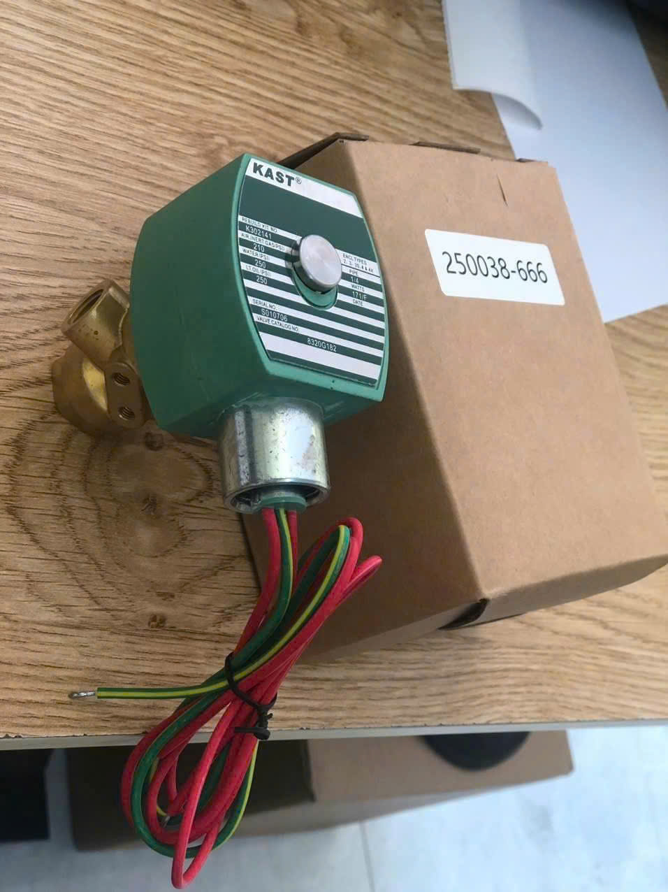Van điện từ , solenoid valve