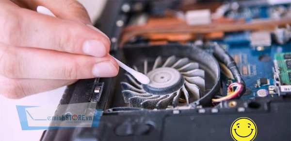 Làm sạch khe tản nhiệt