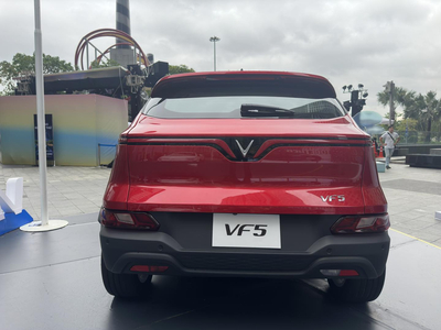 VF5 -GIÁ LĂN BÁNH - ĐÃ BAO GỒM PIN