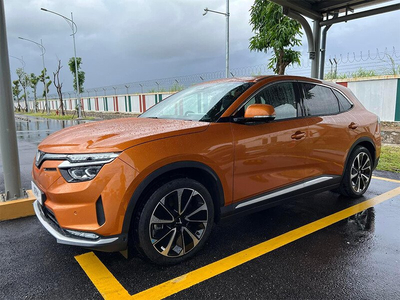 Ô tô điện VinFast VF8