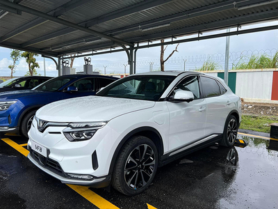 Ô tô điện VinFast VF8