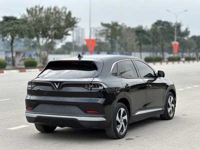 VF8 Plus -GIÁ LĂN BÁNH - ĐÃ BAO GỒM PIN