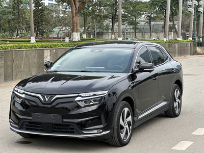 VF8 Plus -GIÁ LĂN BÁNH - ĐÃ BAO GỒM PIN