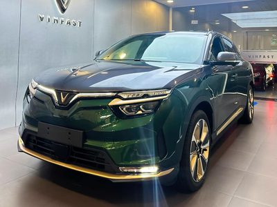 VinFast VF8 Eco