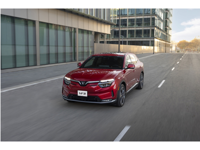 VINFAST BÀN GIAO HƠN 10.000 Ô TÔ ĐIỆN TRONG THÁNG 1/2025